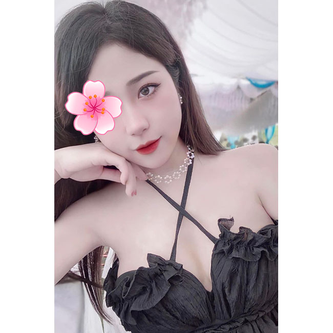 Kim Ngọc - Y tá xinh đẹp quyến rũ phục vụ anh em Đông Anh