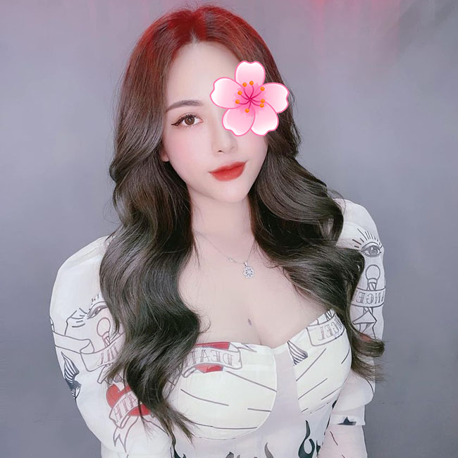 Thanh Thảo - Gái karaoke Vĩnh Bảo dáng chuẩn cao ráo