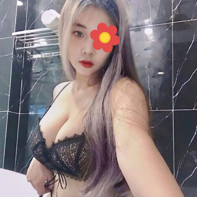 Hoàng Oanh - Bóng hồng Cà Mau BJ nhiệt tình