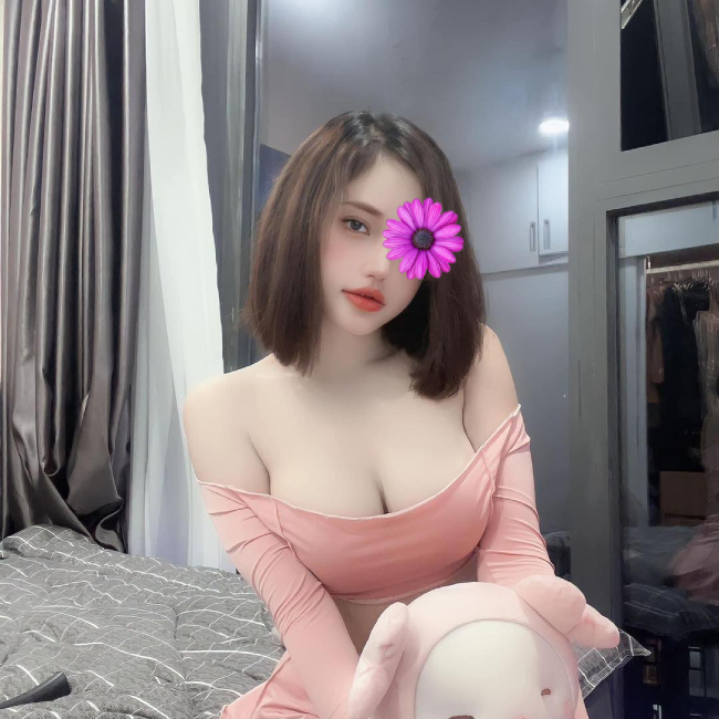 Kim Huệ - Kỹ nữ vú bự BJ nhiệt tình