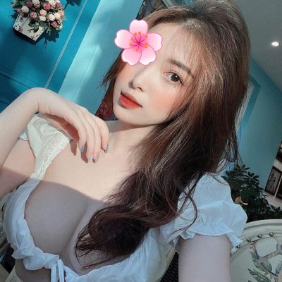 Kim Liên - Gái văn phòng Đông Anh body ngon chiều khách