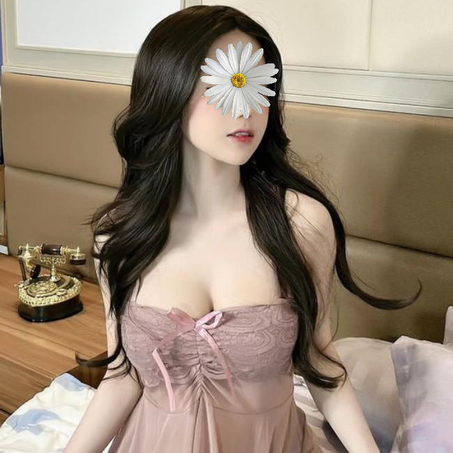 Phương Trang - Gái gọi quận 12 dịch vụ chu đáo