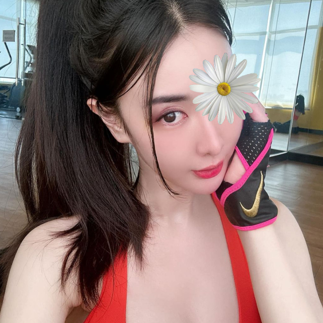 Nguyễn Diệu - Gái gú Cai Lậy ngực xinh body chuẩn